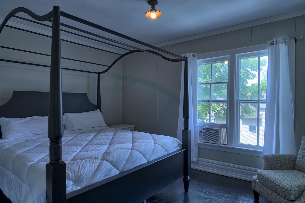 Charlevoix House Bed & Breakfast Dış mekan fotoğraf