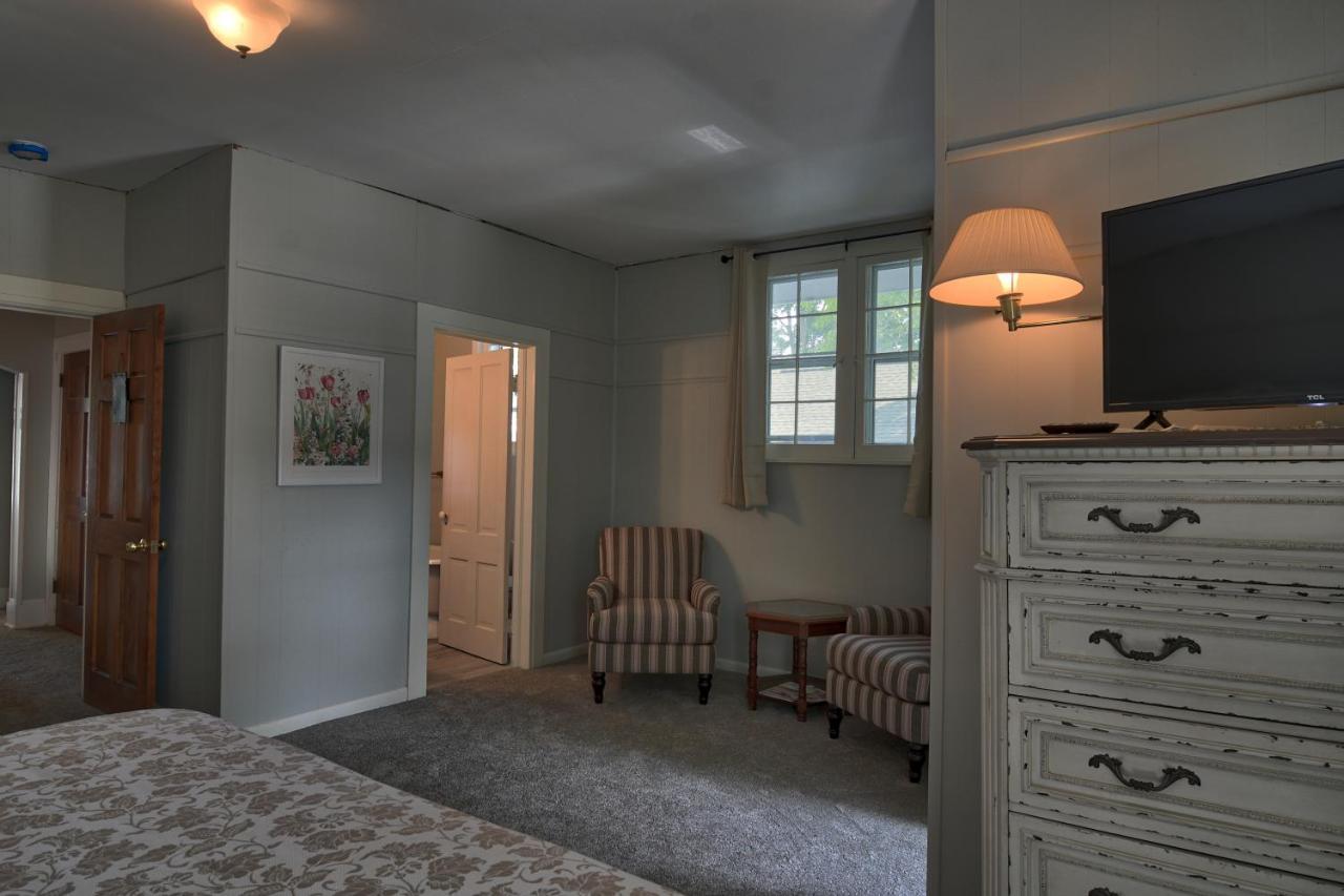 Charlevoix House Bed & Breakfast Dış mekan fotoğraf