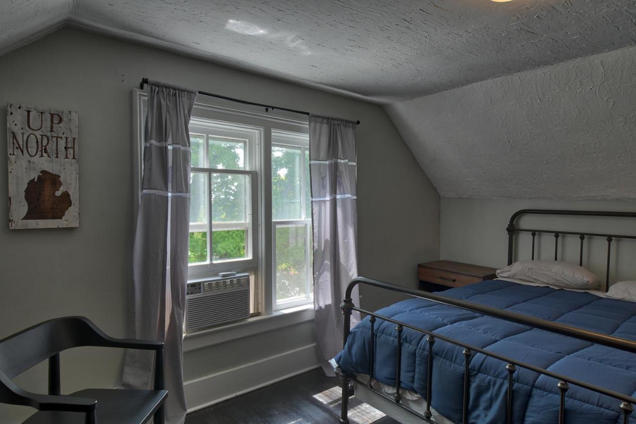 Charlevoix House Bed & Breakfast Dış mekan fotoğraf