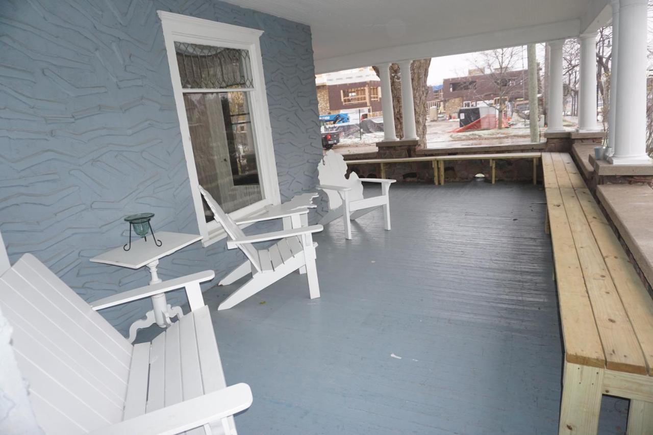 Charlevoix House Bed & Breakfast Dış mekan fotoğraf